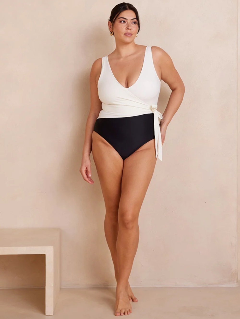 Summersalt The Perfect Wrap One-Piece Swimsuit Black and White Size 18